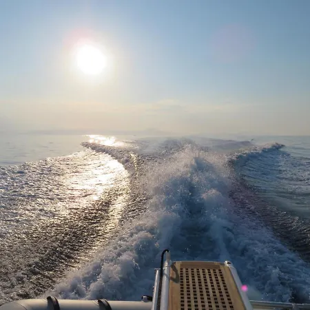 Botel Private Luxury Cruises 