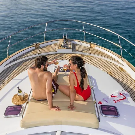 보트호텔 Private Luxury Cruises 