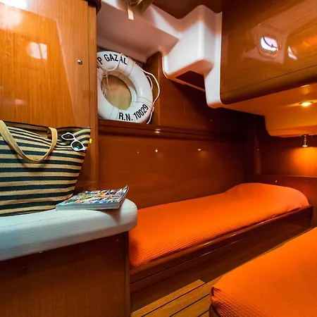 Private Luxury Cruises 